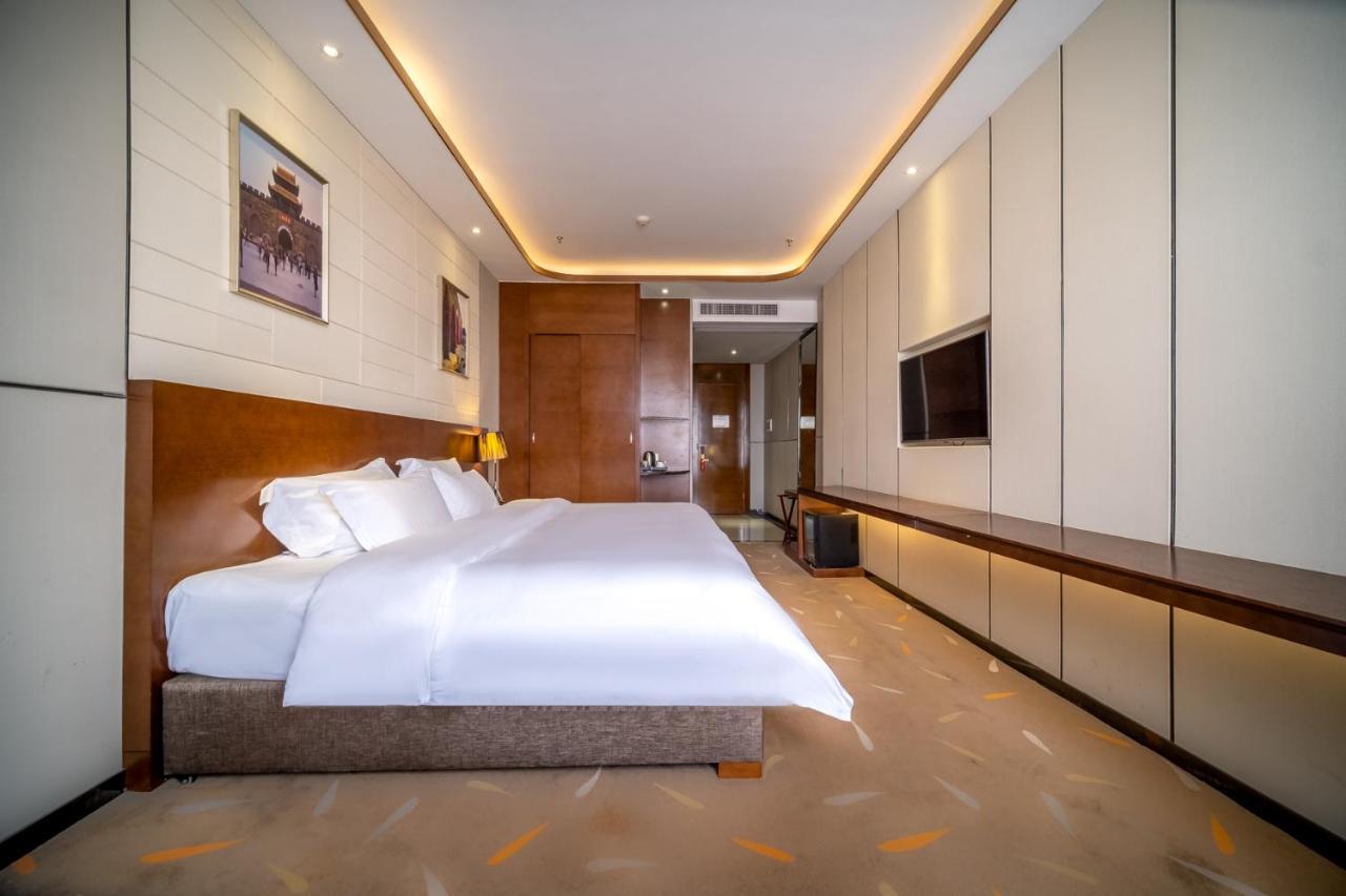 Relteem Hotel Чжуншань Екстер'єр фото