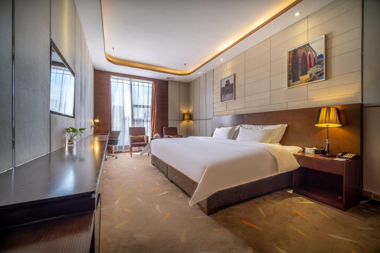 Relteem Hotel Чжуншань Екстер'єр фото