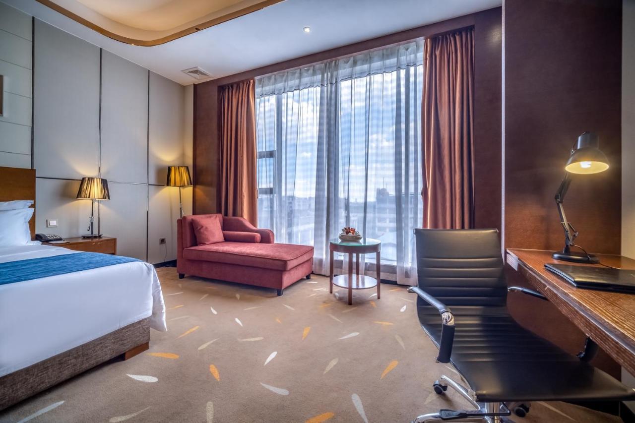 Relteem Hotel Чжуншань Екстер'єр фото