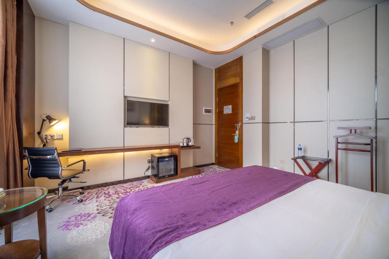 Relteem Hotel Чжуншань Екстер'єр фото