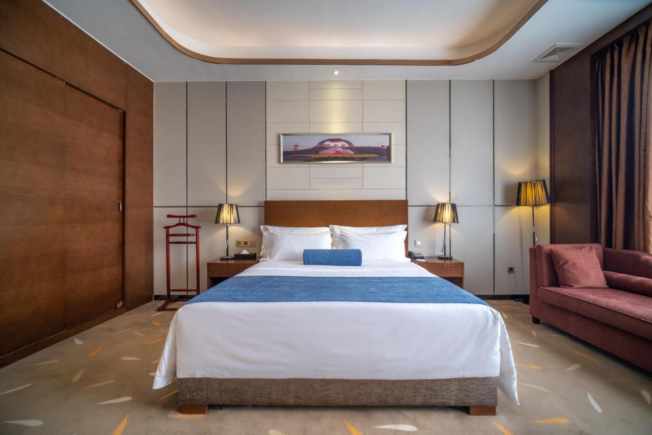 Relteem Hotel Чжуншань Екстер'єр фото