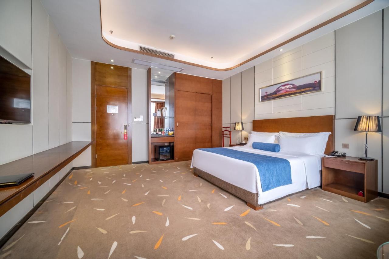 Relteem Hotel Чжуншань Екстер'єр фото