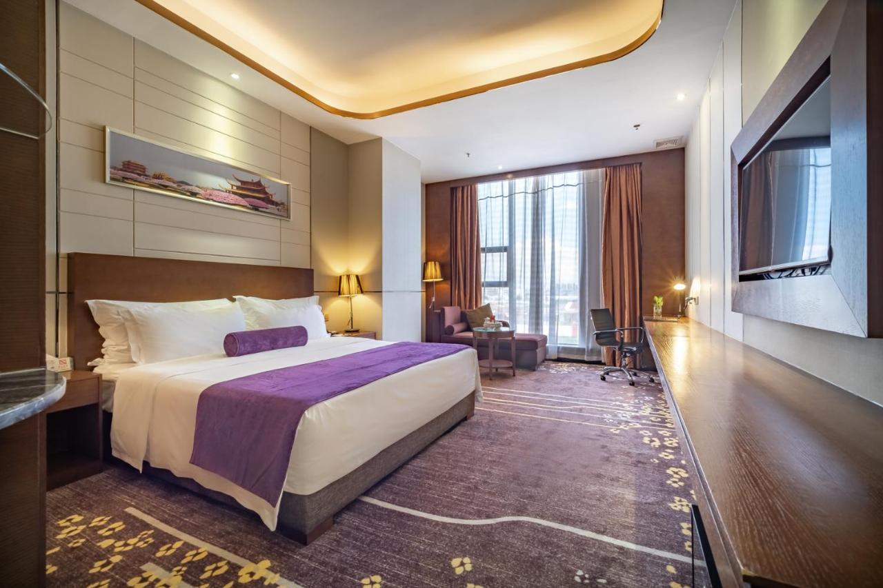 Relteem Hotel Чжуншань Екстер'єр фото