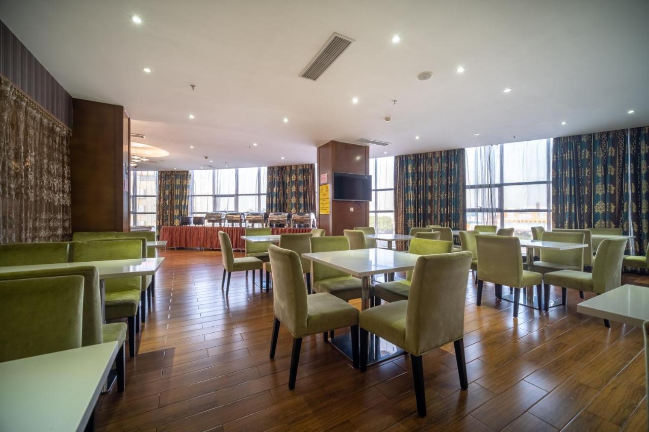 Relteem Hotel Чжуншань Екстер'єр фото