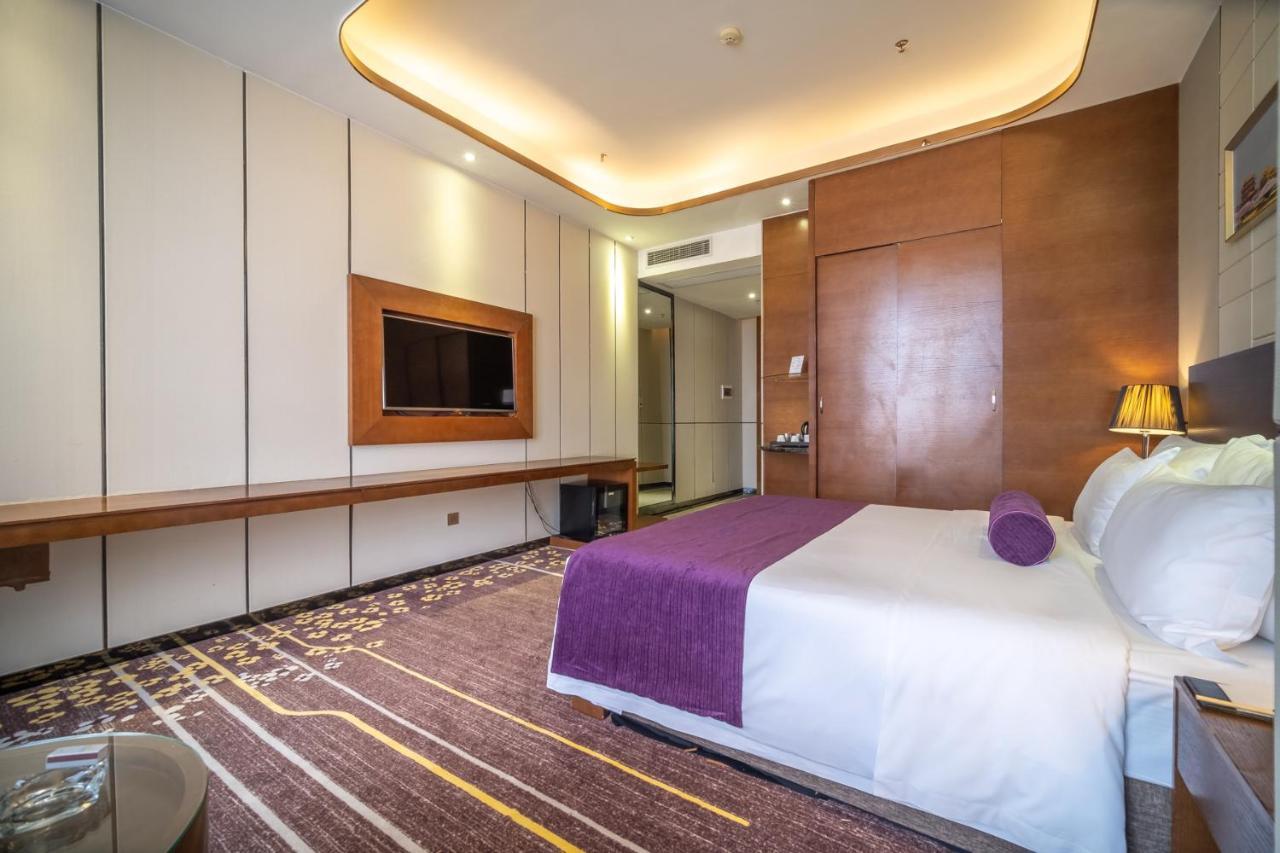 Relteem Hotel Чжуншань Екстер'єр фото